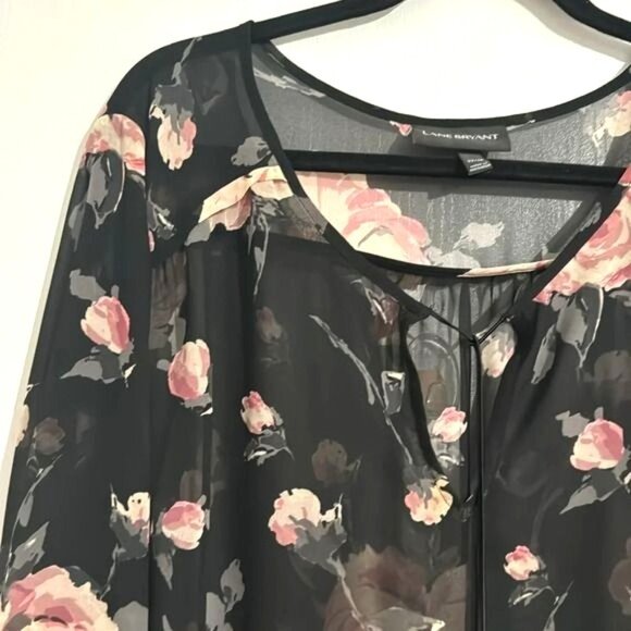 Lane Bryant Sheer Floral Long Sleeve Blouse Size 22/24 Black & Pink Roses Womens - Picture 2 of 7